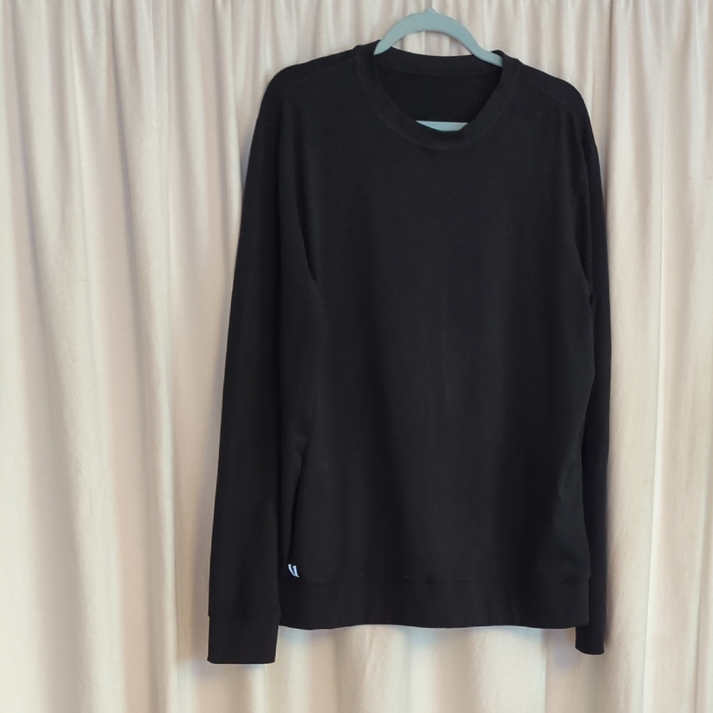 Vuori Black Long Sleeve Tee